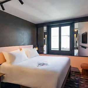 Tribe Batignolles Otel