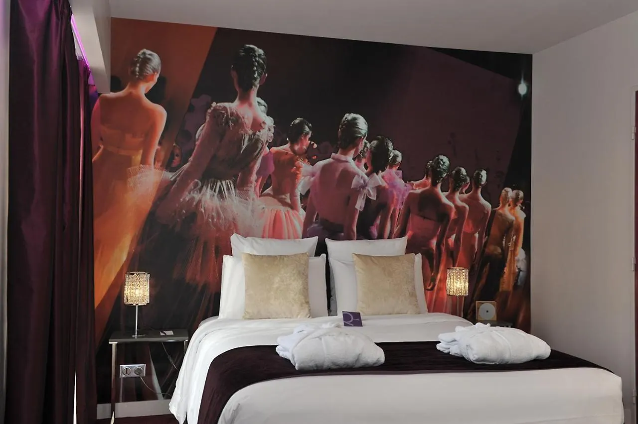 Mercure Paris Place D'Italie מלון