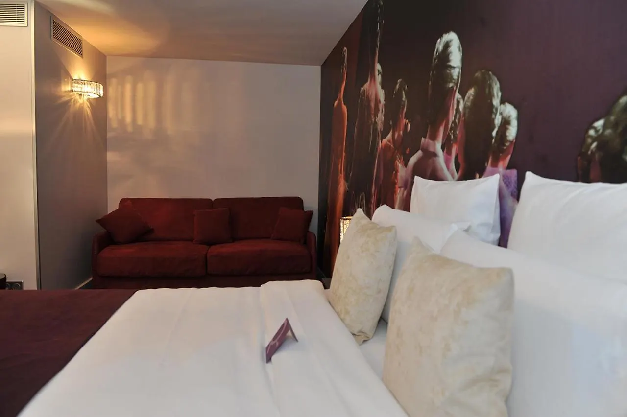 **** מלון Mercure Paris Place D'Italie צרפת