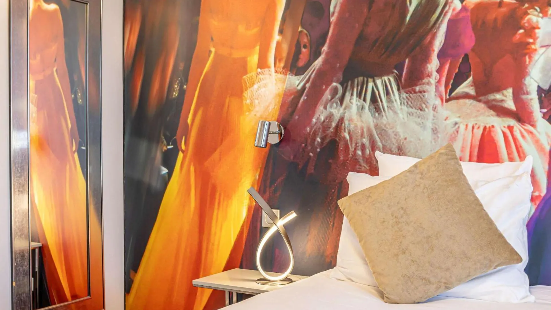 Mercure Paris Place D'Italie 4*,  צרפת