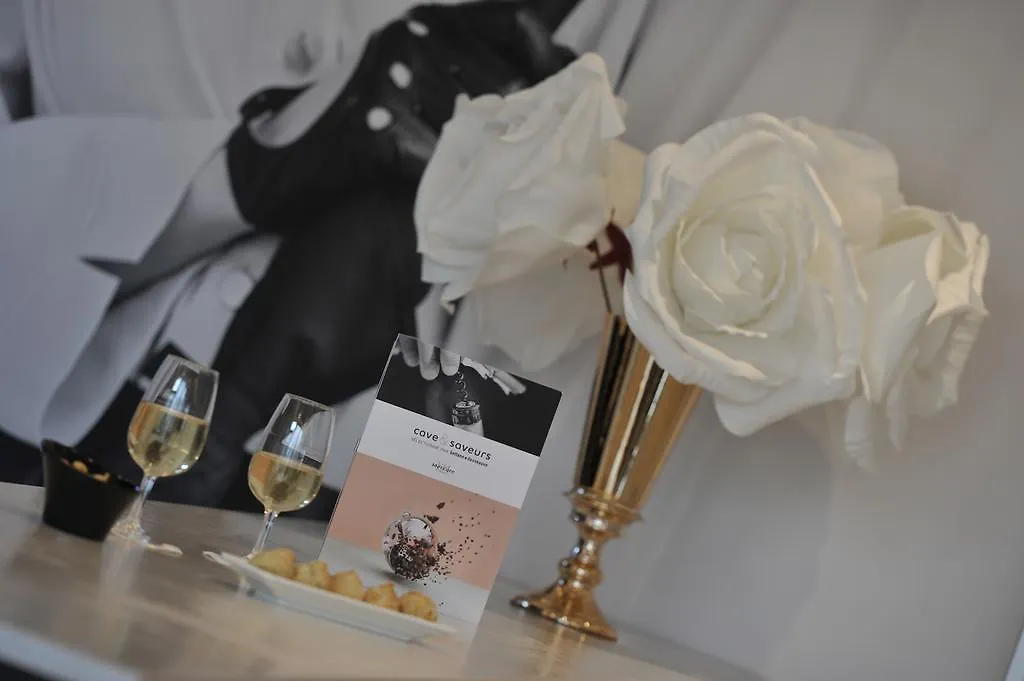 Mercure Paris Place D'Italie Hotel
